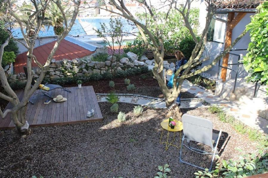 Season4All Apartments Mali Losinj Exterior photo